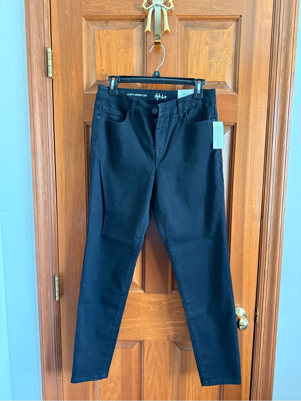 Style & Co. Women's Skinny  Denim Mid rise Jeans in Black